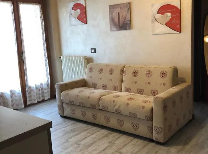 Gina Apartman
